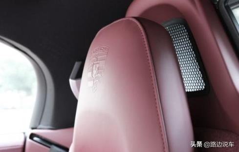 玛瑙灰红顶红内718boxster入手半年，：车主：开敞篷718有气场的