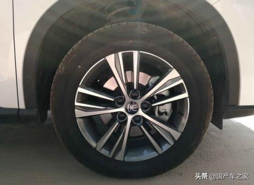 比亚迪宋Pro车主驾驶感受分享：跑了1800多公里，市区油耗可接受