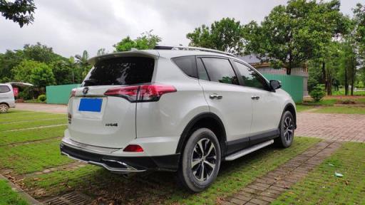 全家人的明智之选RAV4，动力充沛平顺油耗更让我满意
