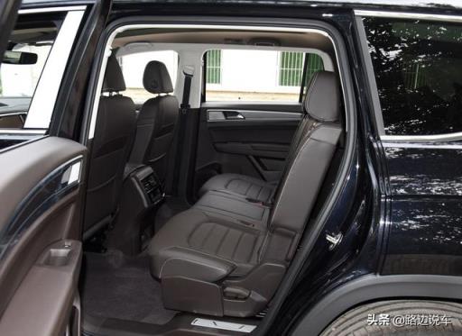 30万买了史上最大的大众SUV，比宝马X5大两圈，汉兰达只是个弟弟