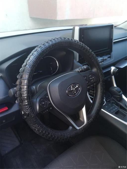落地20多万，新款RAV4四驱风尚版提车用车，动力够用吗？