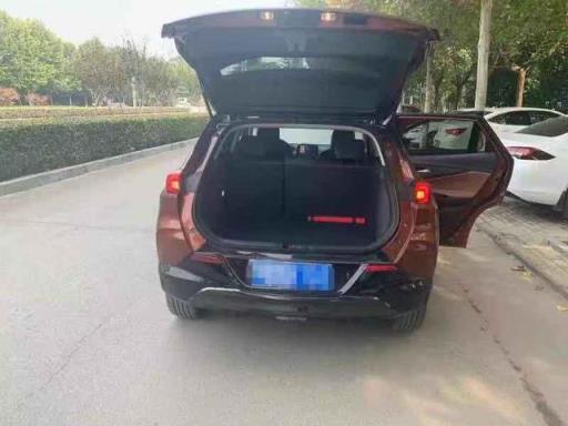 朋友一眼便相中这个车了，大家看怎么样的