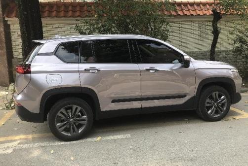 10万提了一辆智能SUV，配8挡变速箱，有3种驾驶模式，油耗也喜人