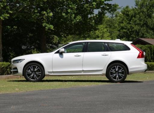 花了44万喜提一辆沃尔沃V90，车主2个月用车4600公里后说了三个字