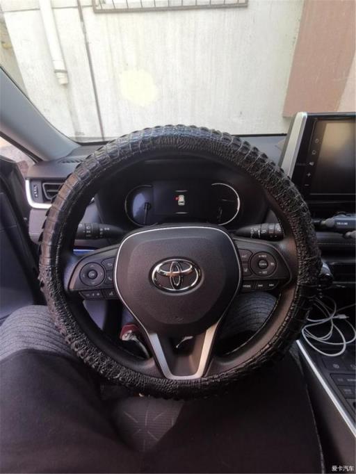 落地20多万，新款RAV4四驱风尚版提车用车，动力够用吗？