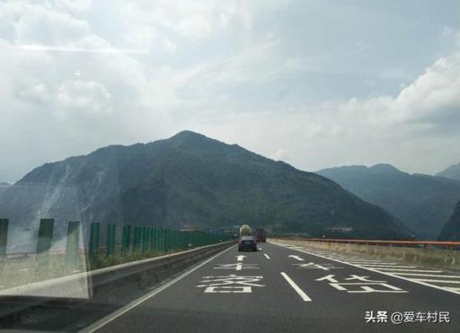 宝骏360车主：最低表显4.4升还带空调，最高跑140时速，车很稳