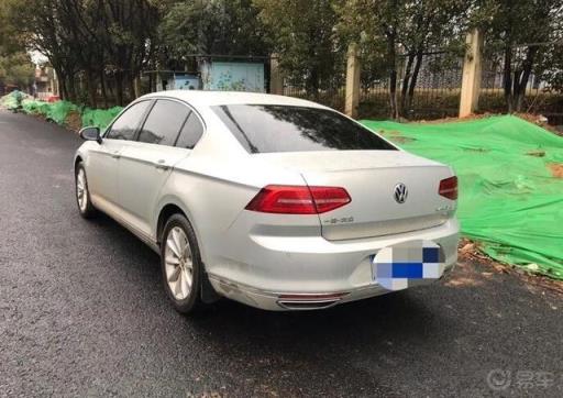 迈腾用车真实感受，车主：起步非常快，跟思域有一拼