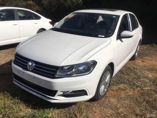 桑塔纳车主提车：拥有桑塔纳，走遍天下都不怕