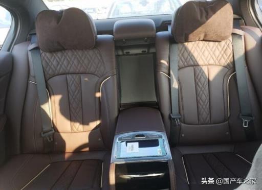 新宝马530LI行政版提车，内饰用料足，宝华音响和星空棚顶很给力