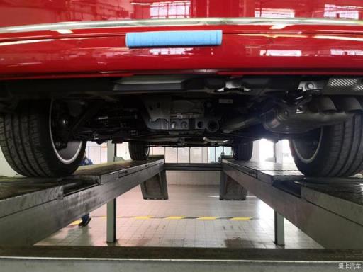 德国专用接待车，能越野的MPV，红白双色外观迈特威提车