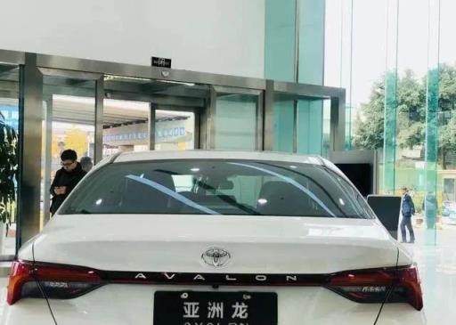 提车作业：朋友就这样被亚洲龙2.0L征服了