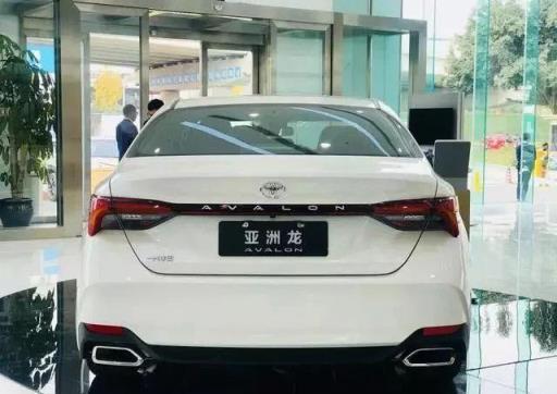 提车作业：朋友就这样被亚洲龙2.0L征服了