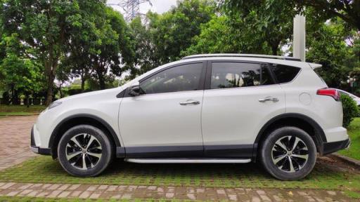 全家人的明智之选RAV4，动力充沛平顺油耗更让我满意