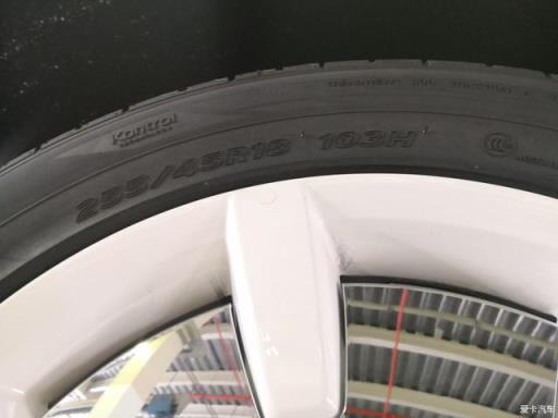德国专用接待车，能越野的MPV，红白双色外观迈特威提车