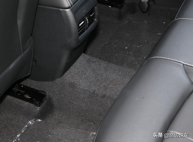 花17万提荣威i6新能源值得吗？用车1个月后，车主憋了几句话要说