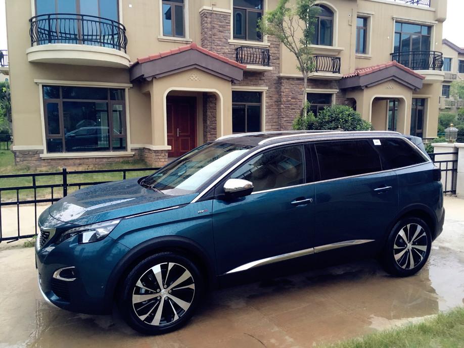 标致5008提车作业东风标致5008gt冰山蓝提车作业