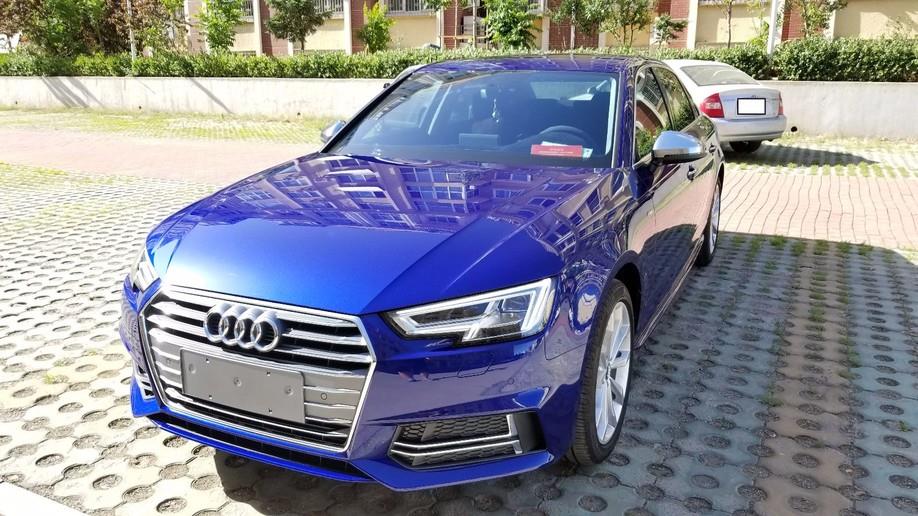 奥迪a4提车作业看完老司机的的选择奥迪a4l探索蓝提车作业