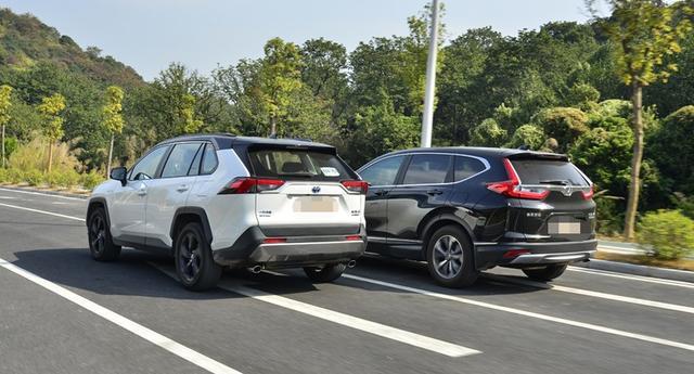 23万提了本田CR-V，1个月后再开丰田RAV4，车主：差距一目了然