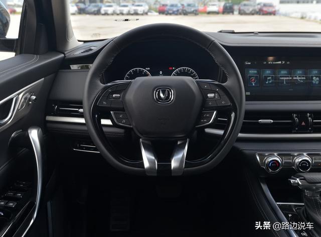 狠心花17万提了一辆长安CS75，用车3200公里，车主：油耗是14个