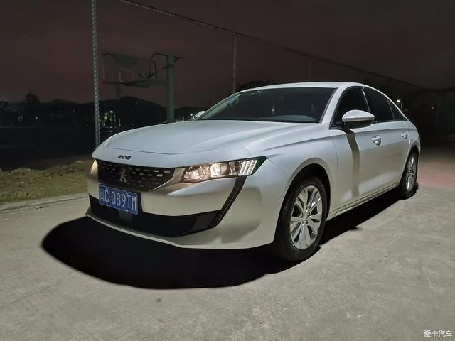 落地16万，丐版标致508L提车，比同价位的大众速腾香多了