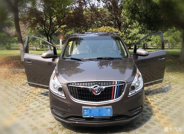 卖了旧车想买新车，看过艾力绅和夏朗，最后还是提了别克GL8