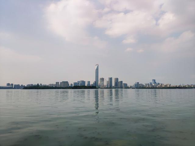 宝马3系GT提车一个月，开着很满意