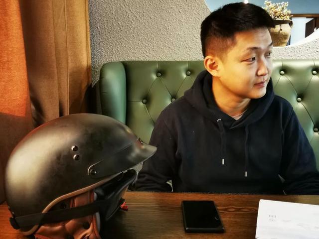 全国首台赛科龙RE3车主专访，男孩的大玩具，续写他的机车梦