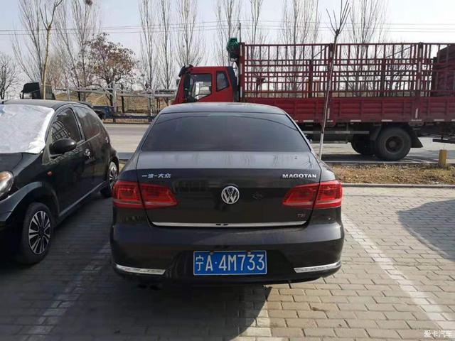 2.0T迈腾怎么样？女司机5万公里用车感受分享，优缺点都有