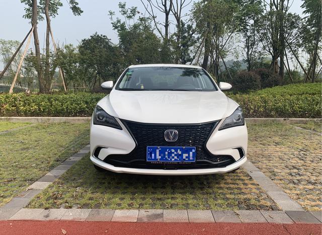 长安1.4T逸动蓝鲸版，这款车究竟好不好？车主只说了一个字：值