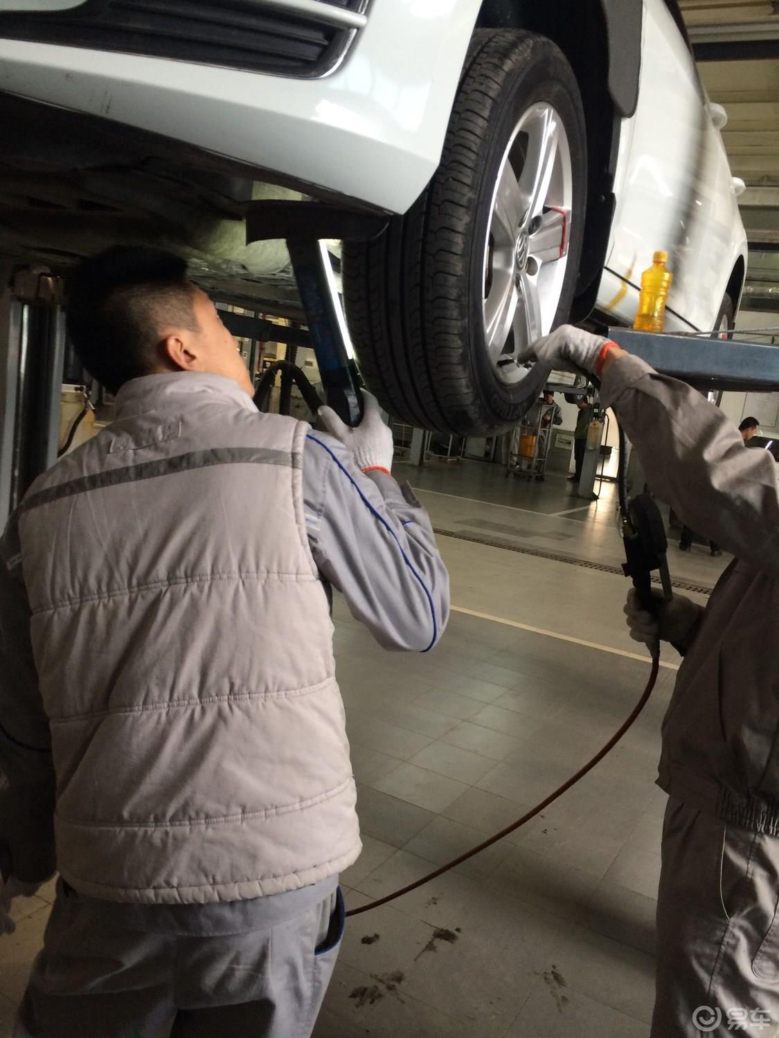 【爱车保养秘籍】实拍我的高尔夫2万公里保养