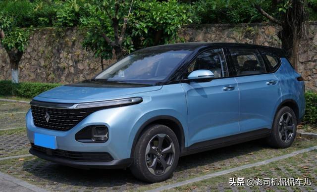 提车3个月，新宝骏RM-5首保体验，除了换机油，还做了点啥？