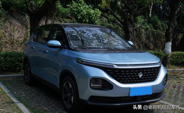 提车3个月，新宝骏RM-5首保体验，除了换机油，还做了点啥？