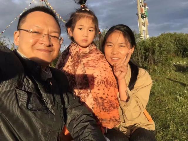 默契夫妻同时相中宝来：紧凑省钱的家用车，动力不错，有点顿挫无影响！内饰用料却需要改善？