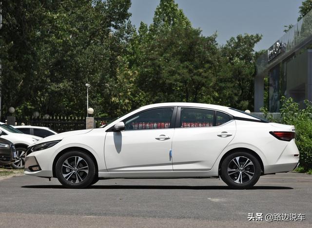 15万放弃思域买了日产轩逸，行驶1800公里，车主憋了一肚子话要说