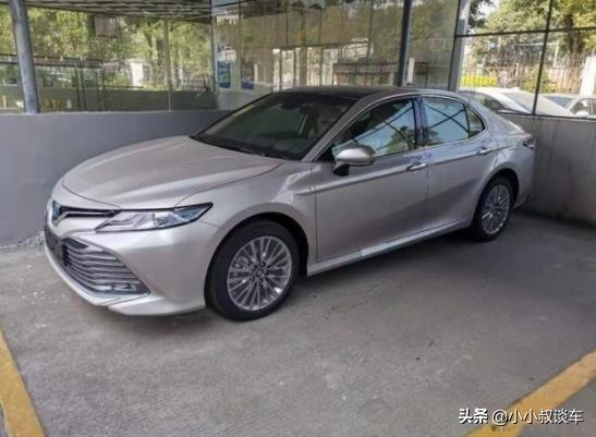 27万喜提油电混动凯美瑞，用车一个月，车主倒出了心中苦水