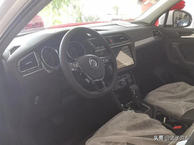 大众途观L提车作业，车主：油耗才8个，2.0T动力很满意