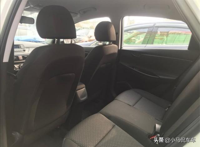 落地不到8万元买了现代悦动，却被朋友说不到10万元的车没面子