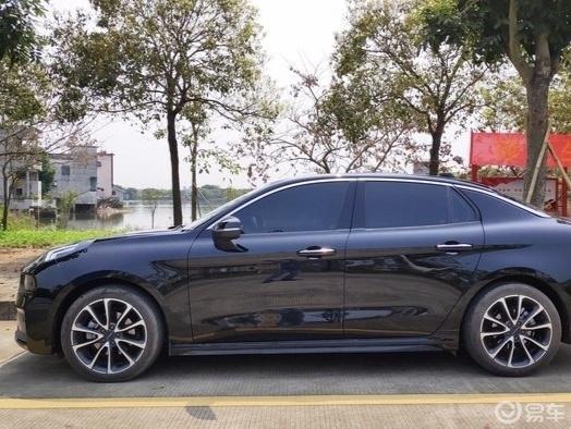 14万的国产车，车主：这个价位的车，很少内饰做的这么有质感