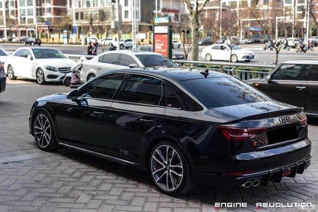 奥迪A4 45顶配2年用车感受，V6换L4的纠结，40万的A4，加速5.6秒