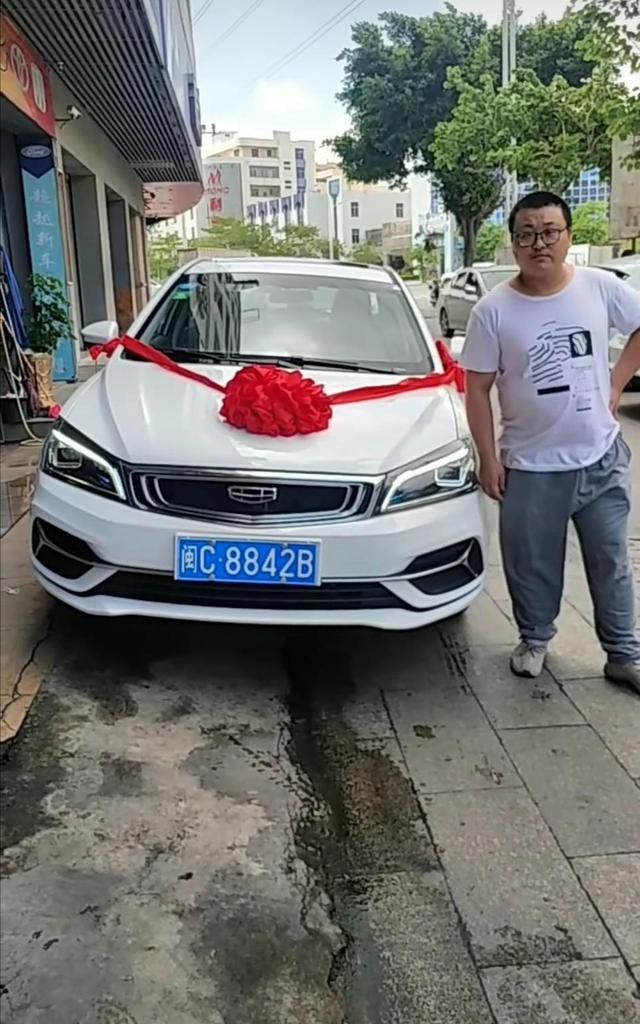 厉害吧，老婆大人杰作，两个轮胎两个轮毂，上牌三天