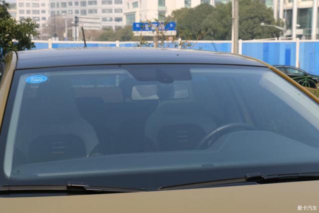 颜值爆表回头率高，提车Polo Plus，车主：空间真不小