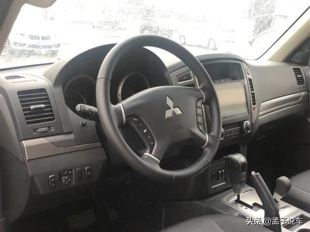32万放弃汉兰达买了三菱帕杰罗，用车5000公里，车主说出用车感受