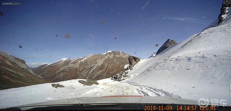追云逐雪 初冬冰雪中穿越川西宝康小金线