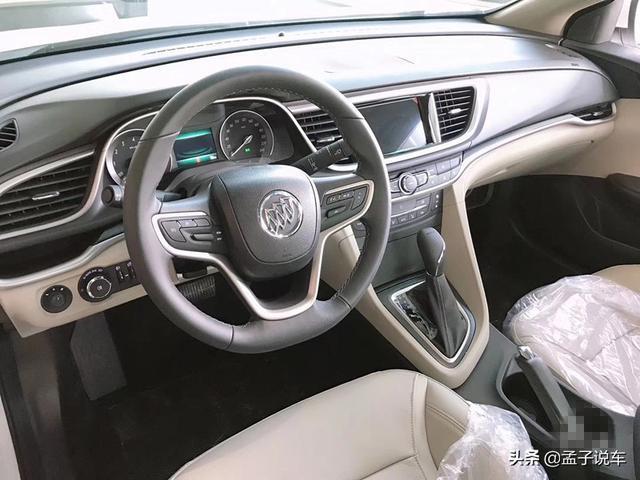别克英朗提车作业，车主：裸车8万元，空间动力家用足够了（转