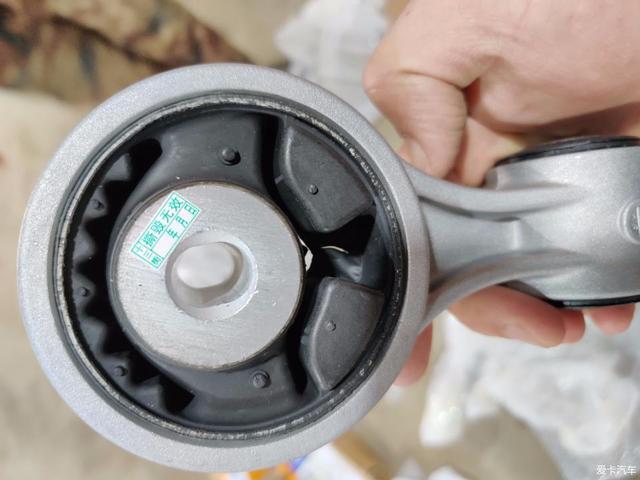 老当益壮，三大件依旧完美，日产天籁30万公里用车分享