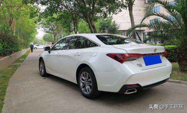 20多万买一辆丰田亚洲龙怎么样？女司机来告诉你她的用车感受