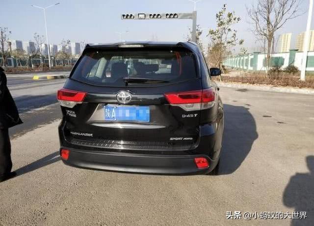 汉兰达尊贵版使用一年感受：质量可靠，不愧是汽车界的理财产品
