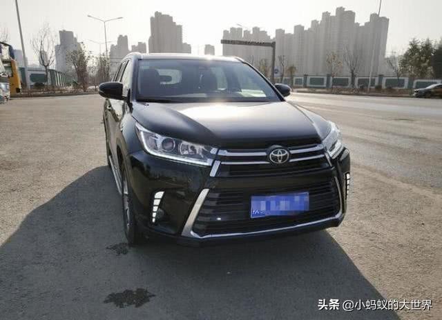 汉兰达尊贵版使用一年感受：质量可靠，不愧是汽车界的理财产品