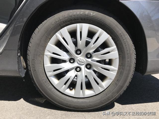 凯美瑞8年车主感受：安全性堪比帕萨特 除了空间大质量好一无是处