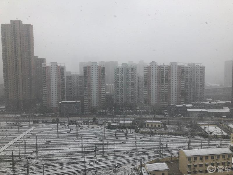 暖心菜过后迎来武汉的第一场雪